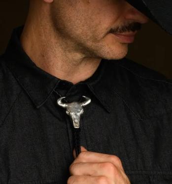 Heliotrope Bull Skull Bolo Tie -Black, 36",  Brass