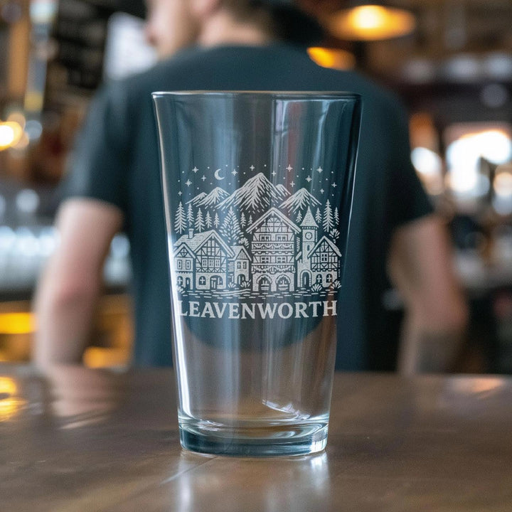 Leavenworth Bavarian Village Etched Pint Glass | 16oz Mountain Town Beer Glass