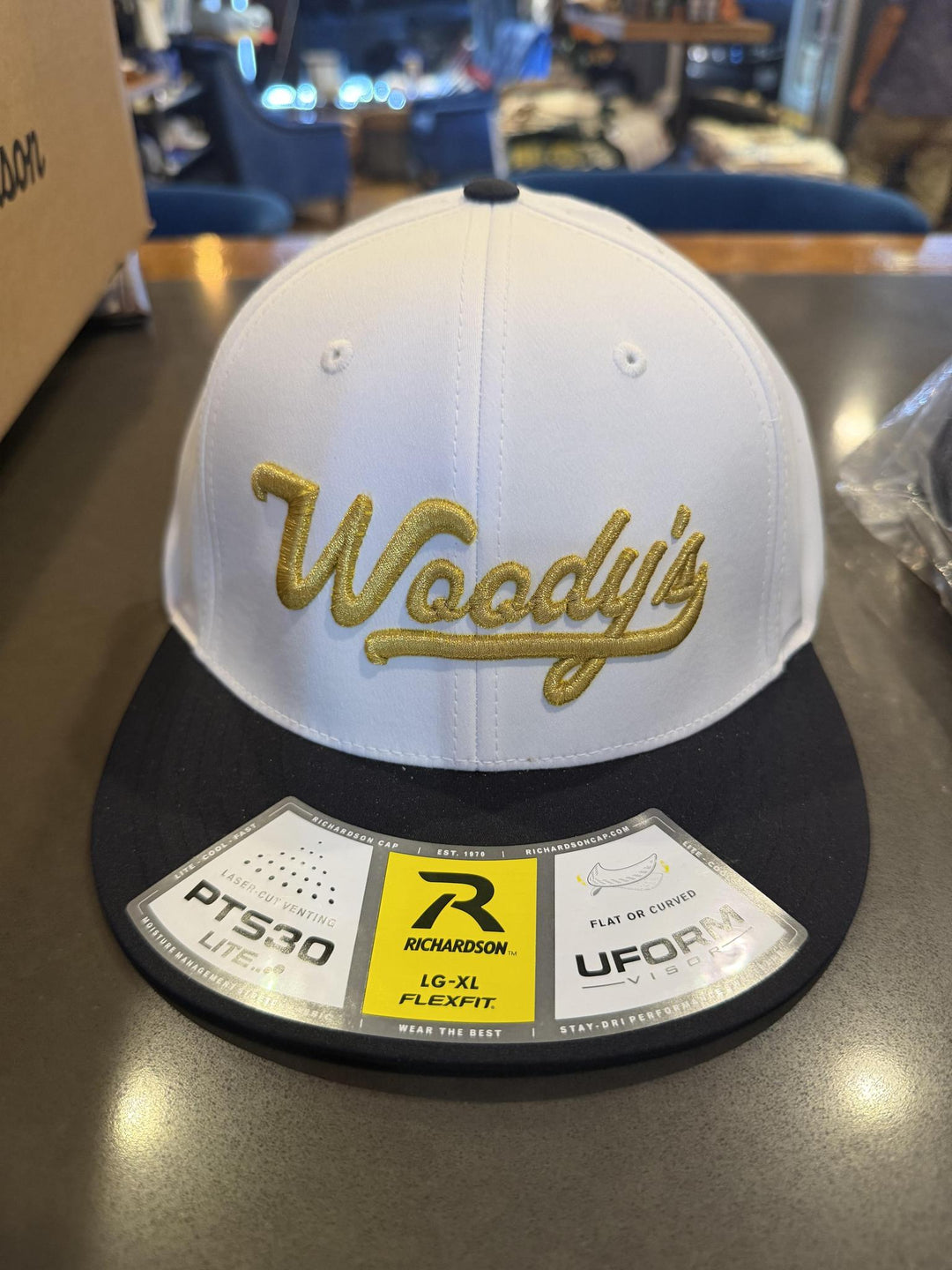 Woody&