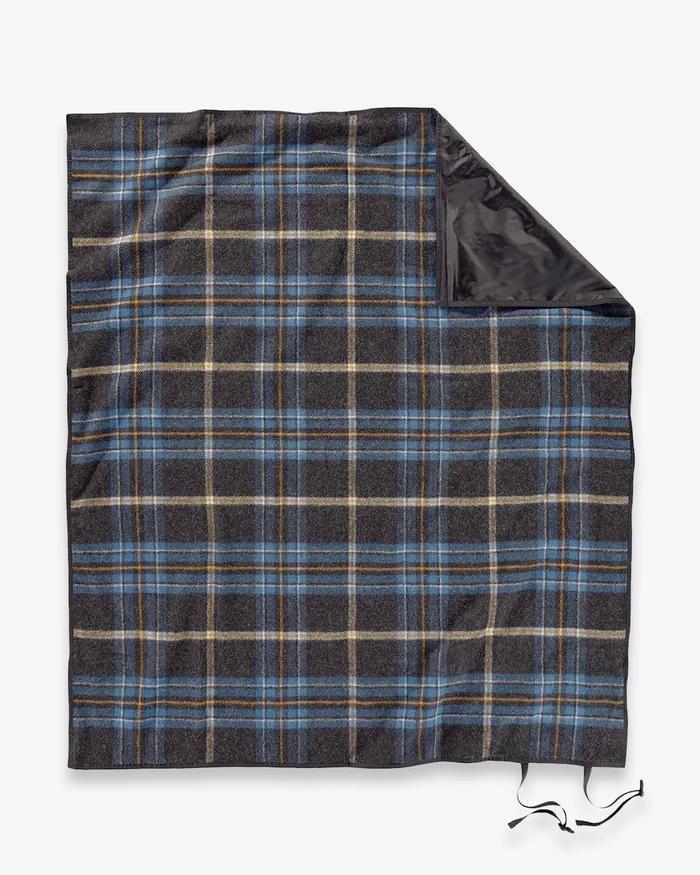 Nylon Backed Roll Up Blanket - Summit Lake