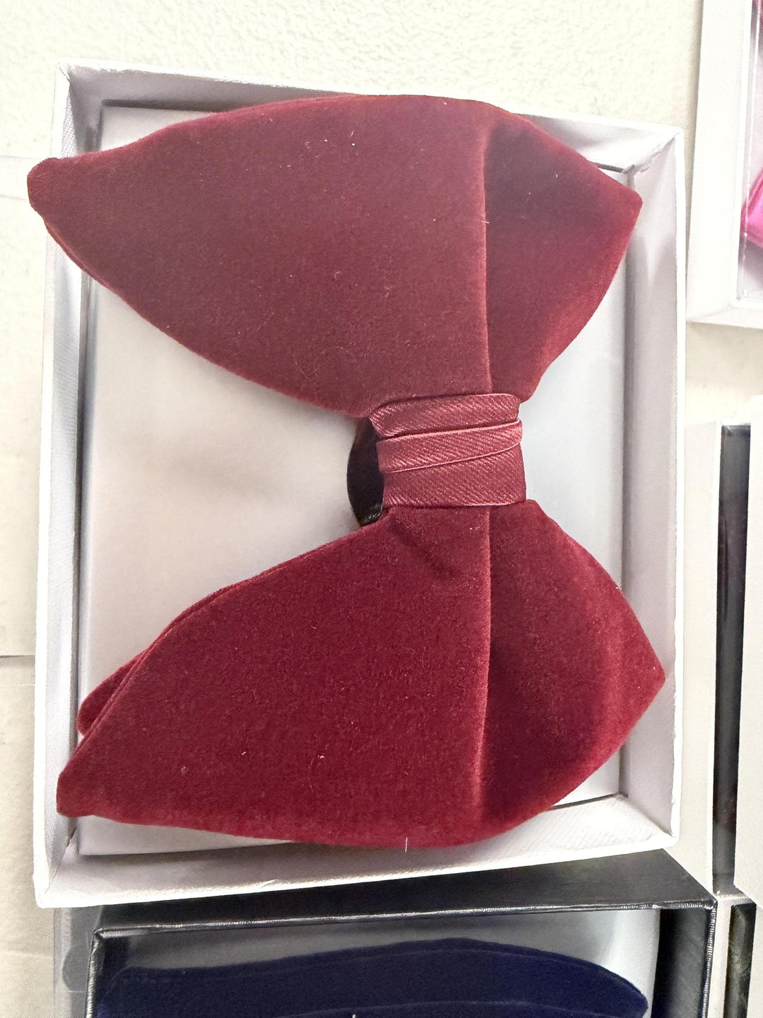 Imani Uomo Velvet Tear Drop Butterfly Bowtie with Hanky and Box