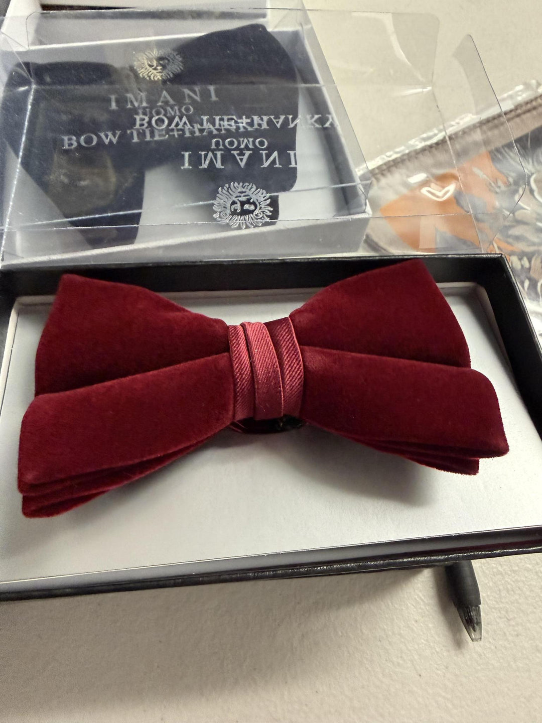 Imani Uomo Velvet Bowtie w/ Hanky