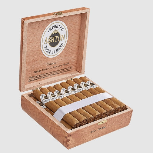 Ashton Cigars Corona Connecticut (5.5" X 44)
