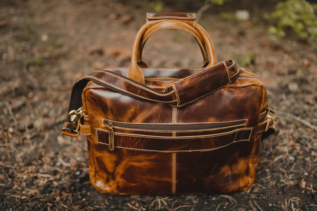 Pilot Bag - Dark Walnut
