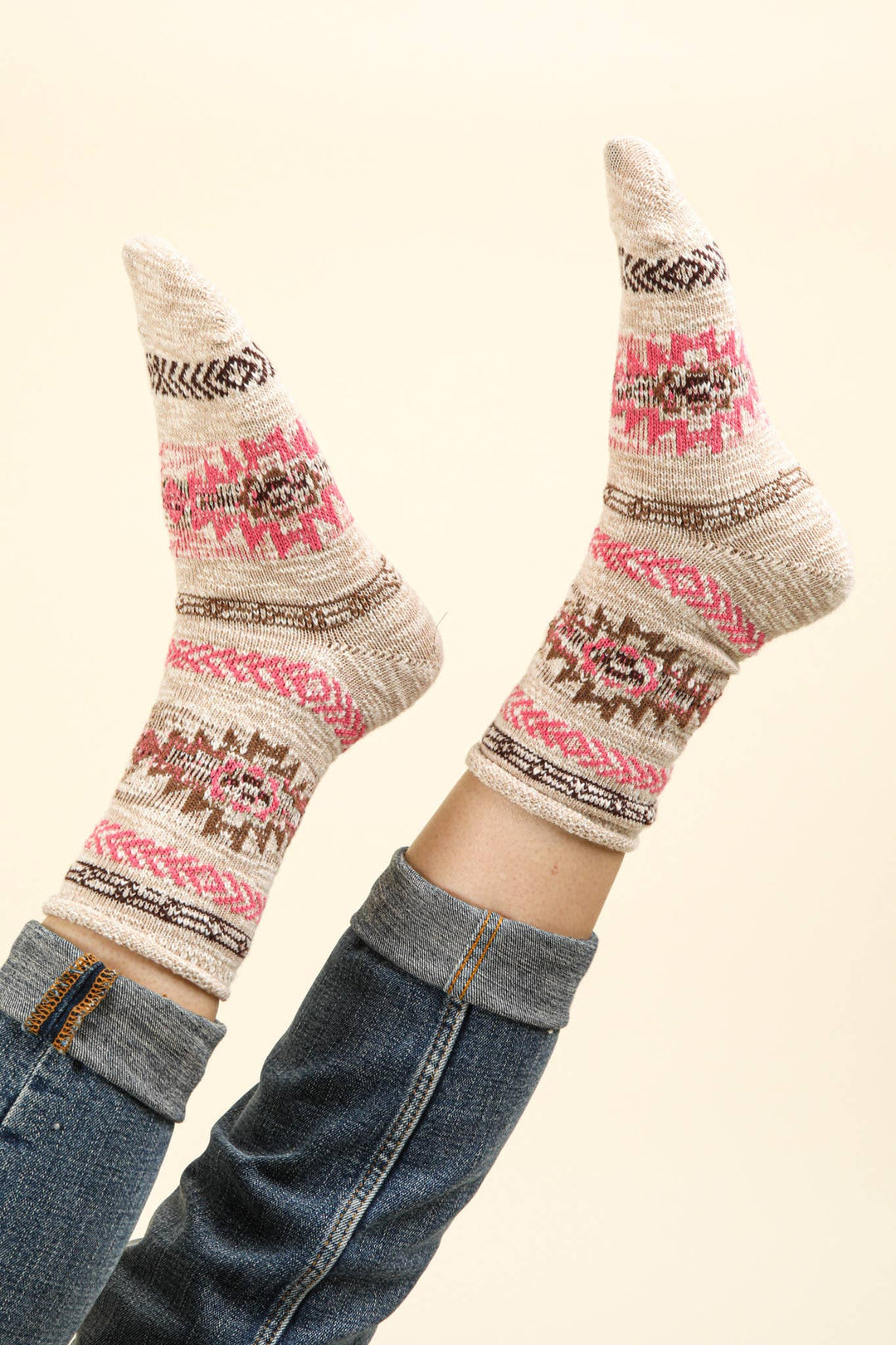 SC10019C-Aztec Graphic Cozy Crew Socks